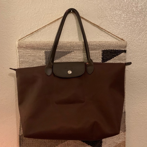 longchamp coffee color